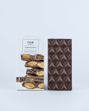 Шоколад крафтовий Ineo products, молочний з мигдалем та інжиром, 100 г